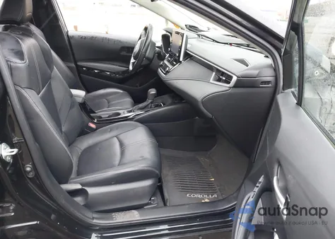 2020 Toyota Corolla Xle z USA, uszkodzony, nr VIN 5YFFPRAE3LP105288